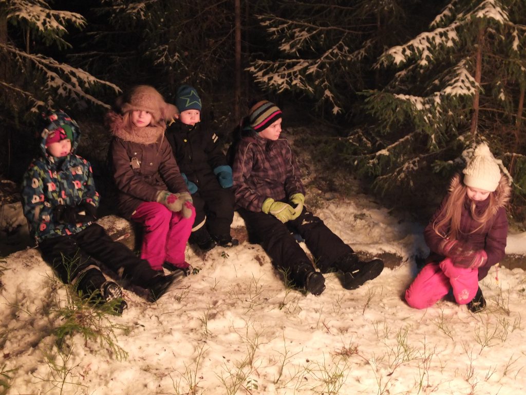 Paikalla oli useita lapsia